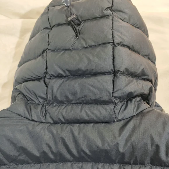 Patagonia Men's Down Sweater Hoody
Size M - Picture 4 of 9